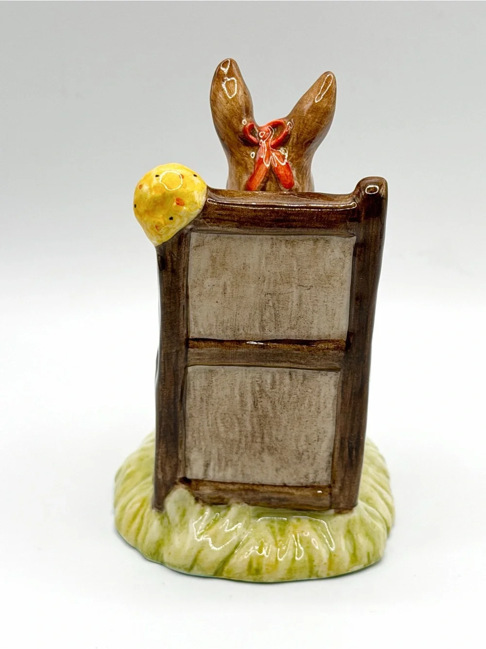 Royal Doulton Bunnykins Susan as Queen of the‎ May Figurine DB83  1989